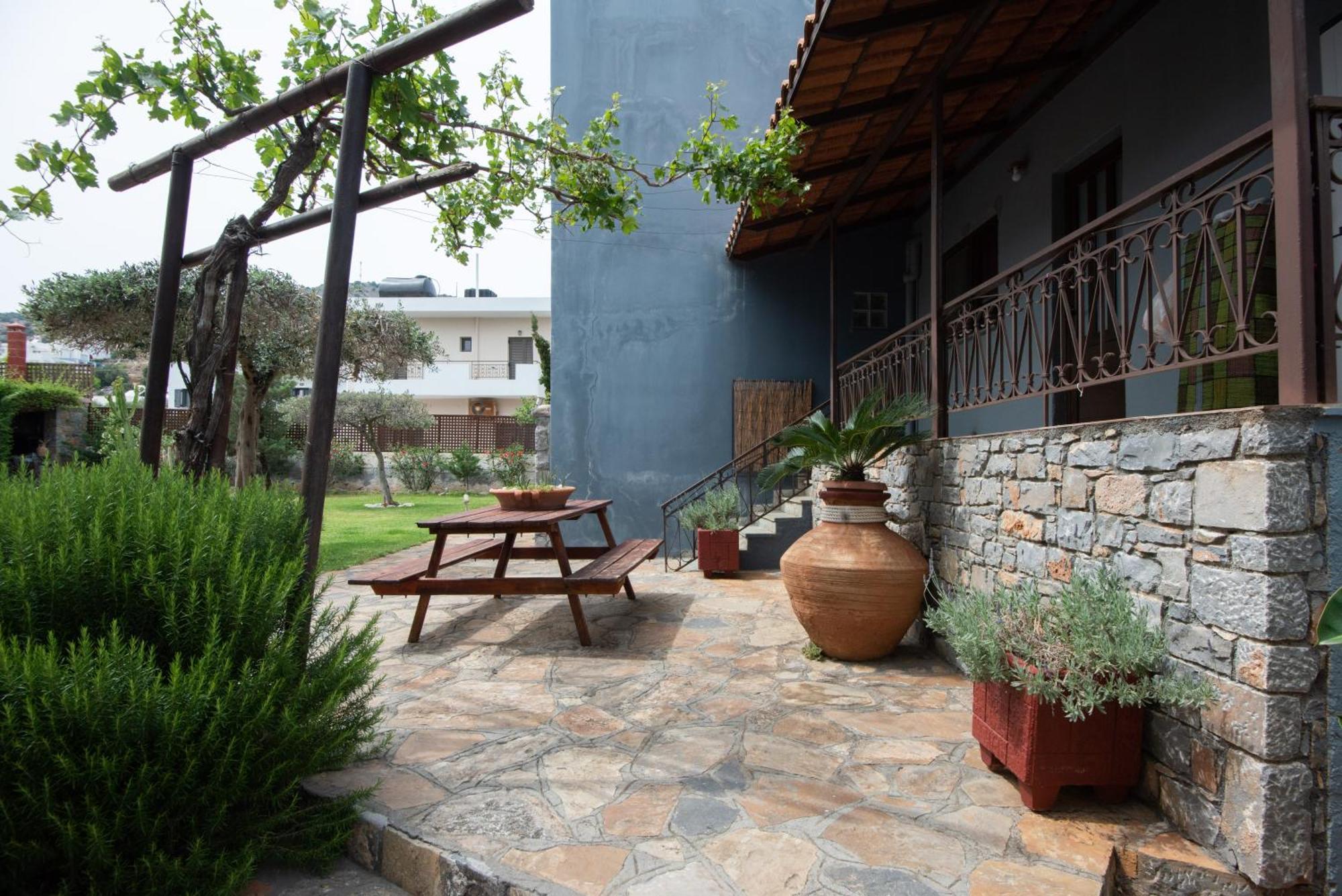 אלונדה Corali Studios & Portobello Apartments מראה חיצוני תמונה
