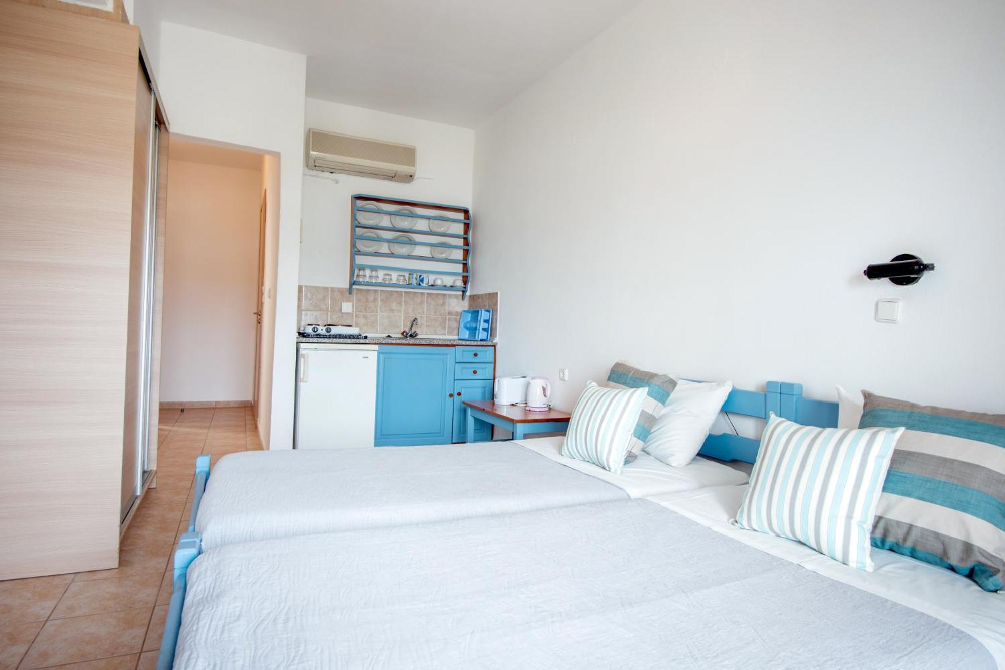 אלונדה Corali Studios & Portobello Apartments מראה חיצוני תמונה