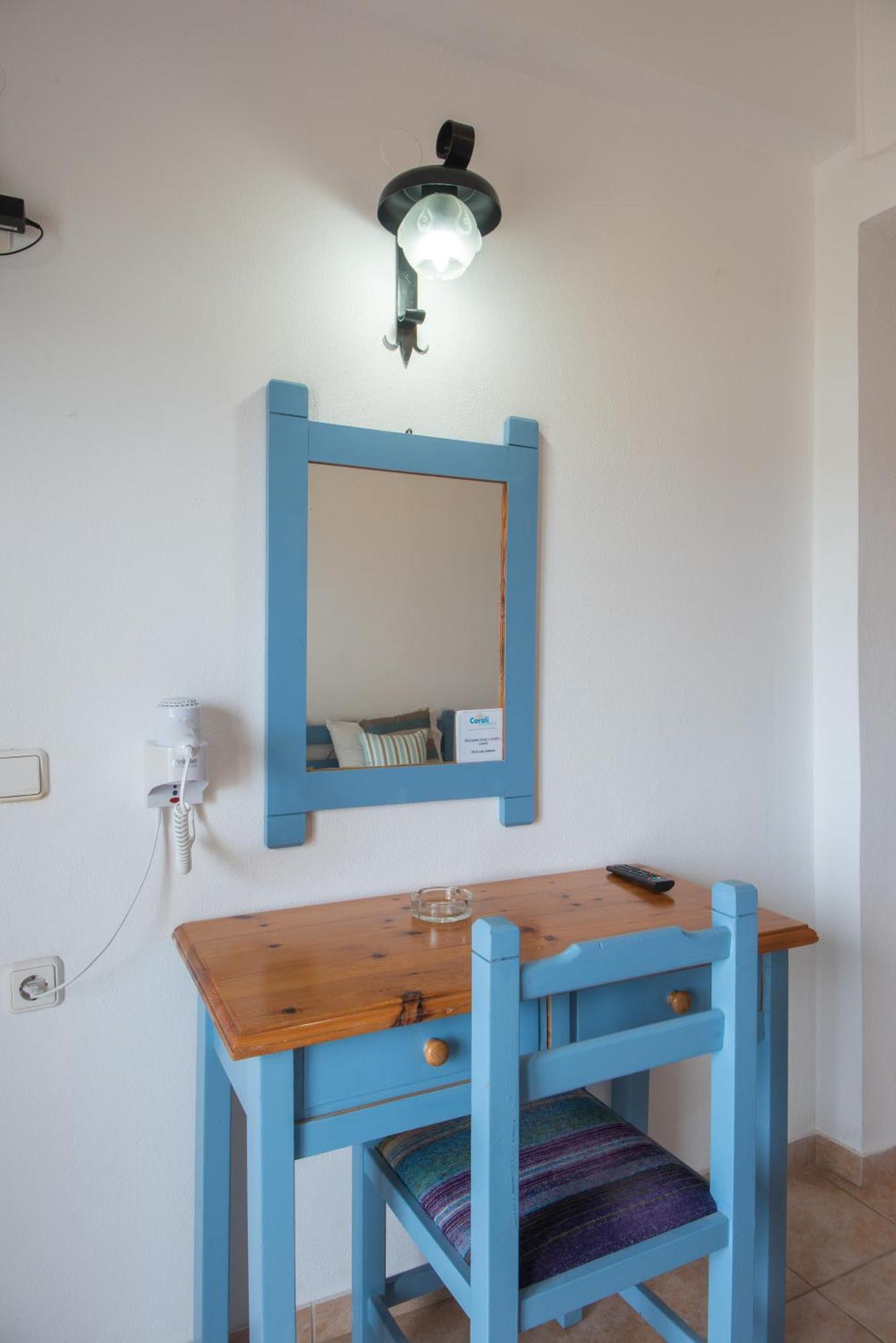 אלונדה Corali Studios & Portobello Apartments מראה חיצוני תמונה