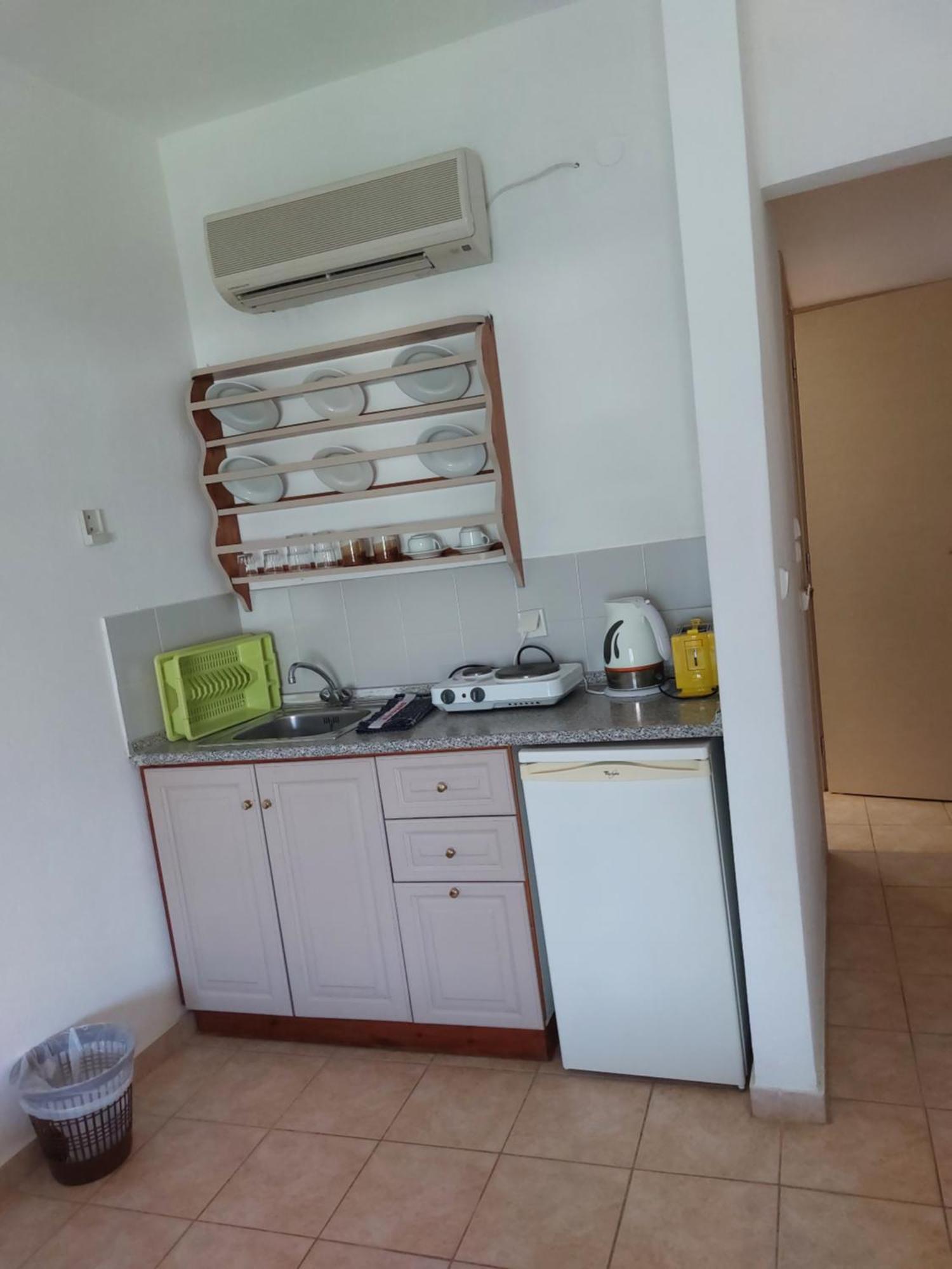 אלונדה Corali Studios & Portobello Apartments מראה חיצוני תמונה