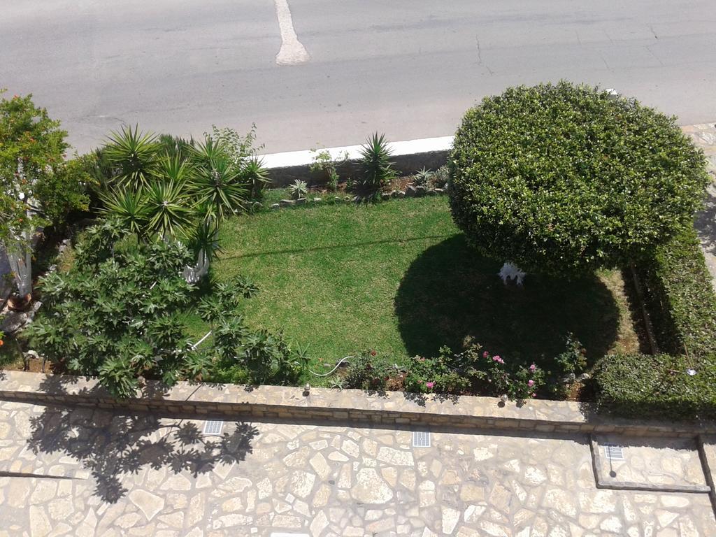 אלונדה Corali Studios & Portobello Apartments מראה חיצוני תמונה